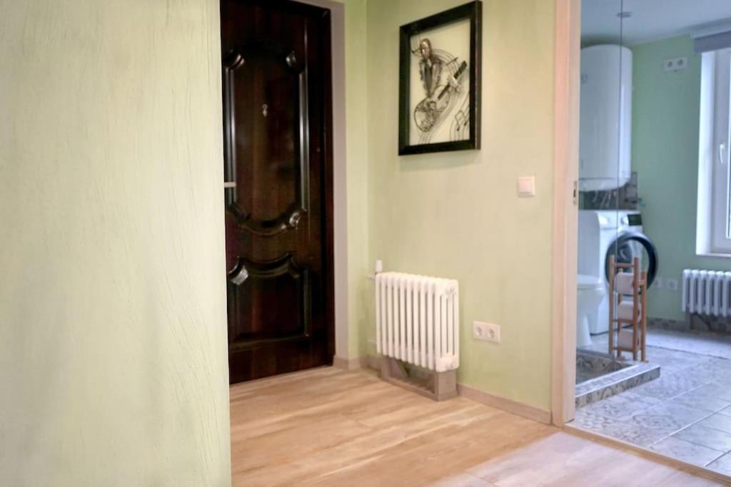 Prime 2Br/Ba Apt Next To Main Station & Olympic Center Liepāja Exteriör bild