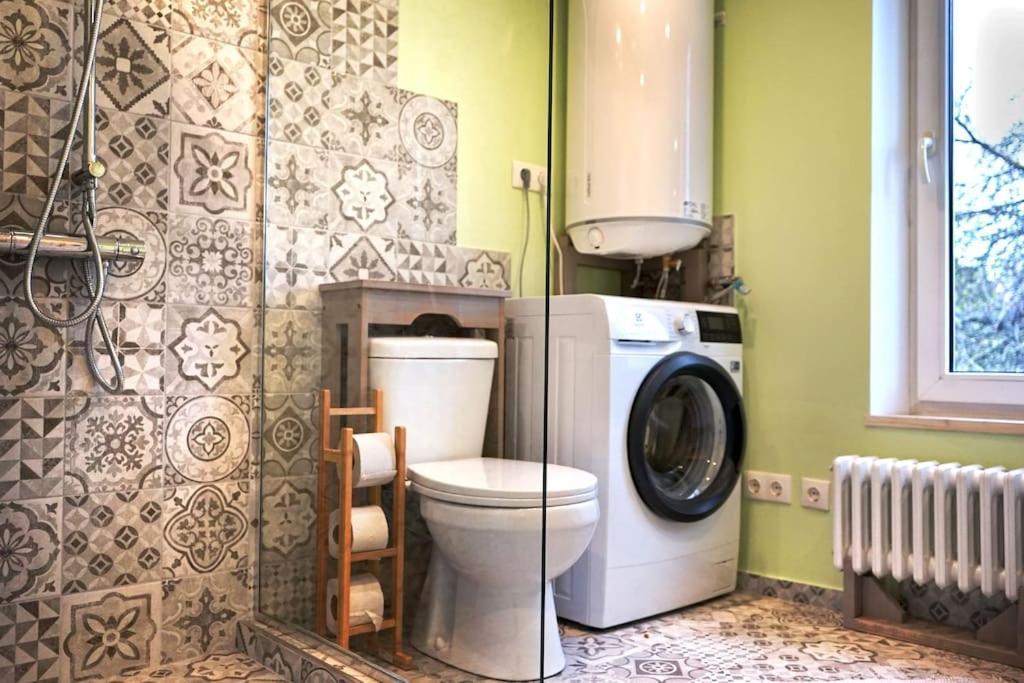 Prime 2Br/Ba Apt Next To Main Station & Olympic Center Liepāja Exteriör bild